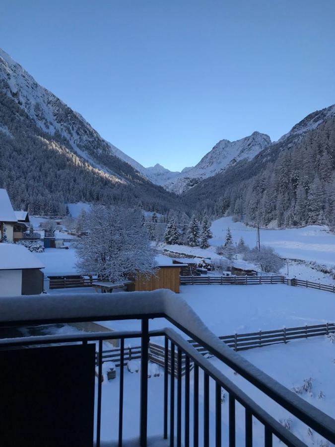 Apart Gries Langenfeld Bagian luar foto